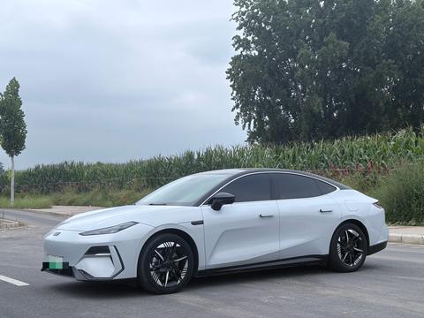Geely Galaxy E8