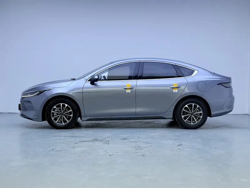 BYD Destroyer 05 DM-i 55 KM Luxury — фото 4