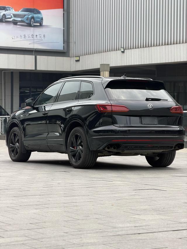 Volkswagen Touareg id 4392315 из Китая 10