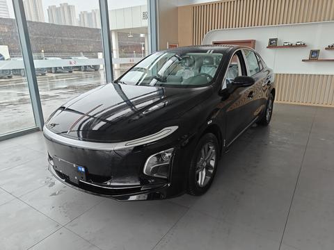 Hongqi E-QM5