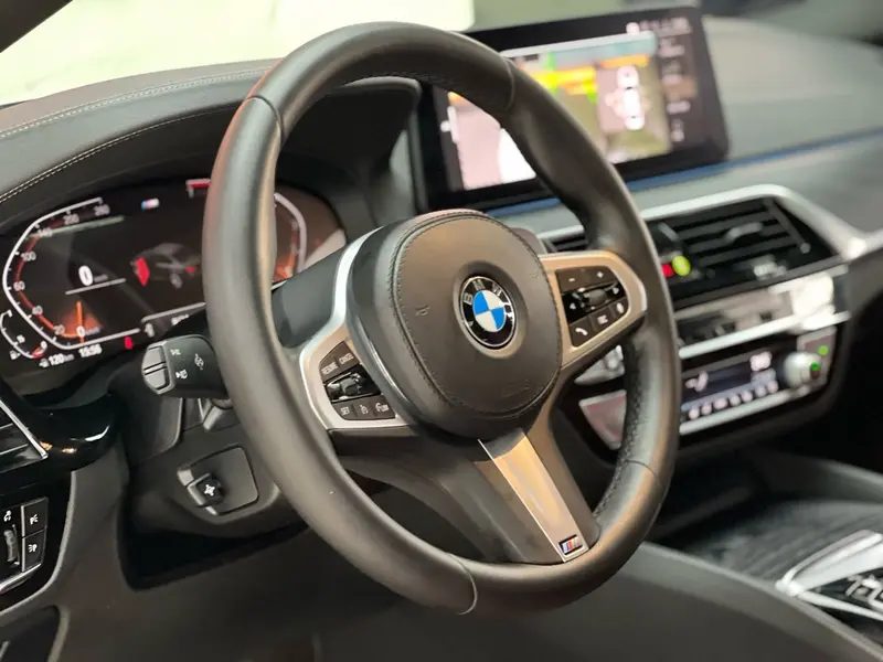 BMW 5 Series — фото 12