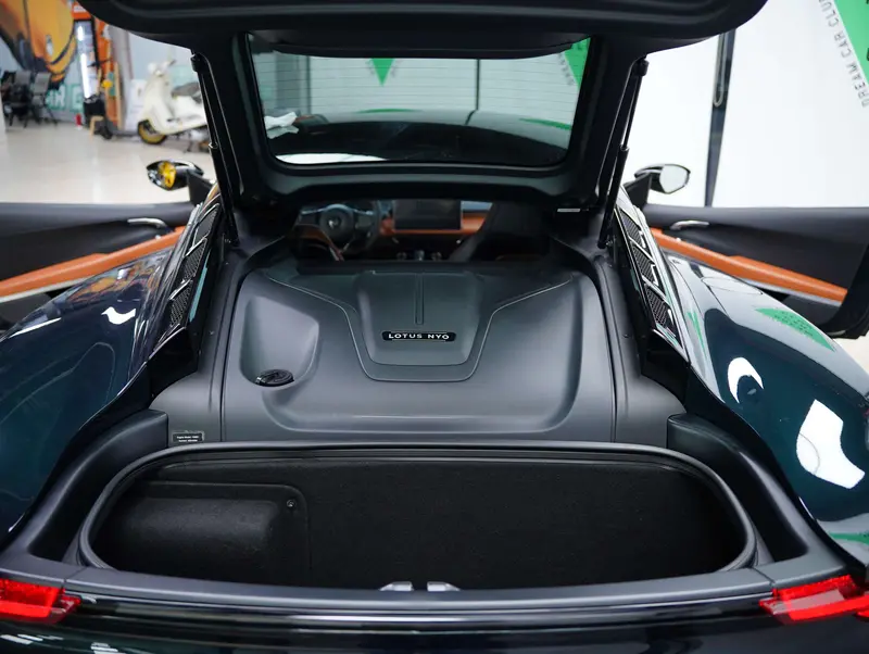 Lotus Emira 2.0 T L 4 First Edition — фото 9