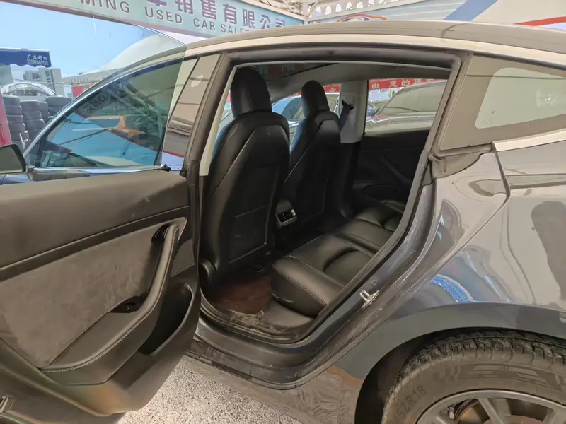 Tesla Model 3 RWD — фото 9