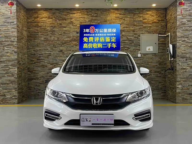 Honda 1.8 L AT Comfort 5 — фото 2