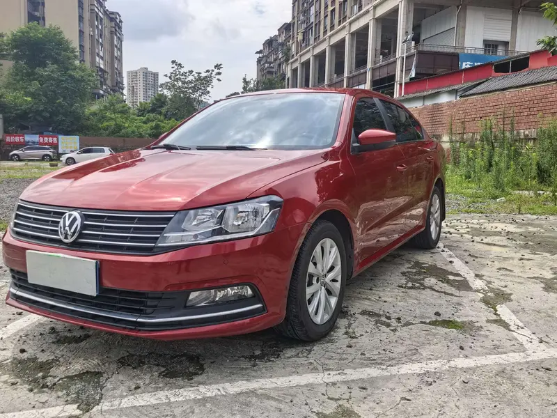 Volkswagen Lavida 1.6 L AT Comfort