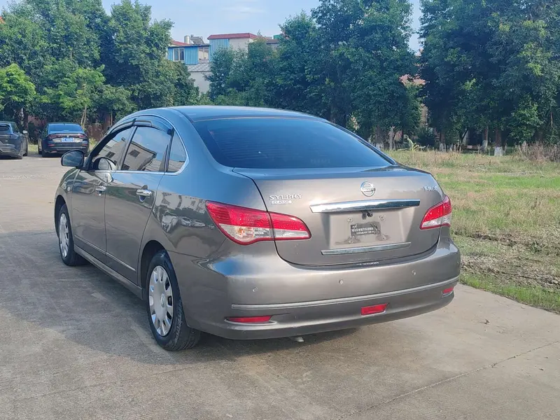 Nissan Sylphy 1.6XE автомат комфорт — фото 5