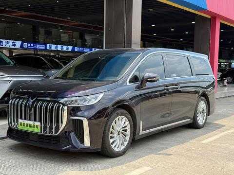 VOYAH Dreamer PHEV