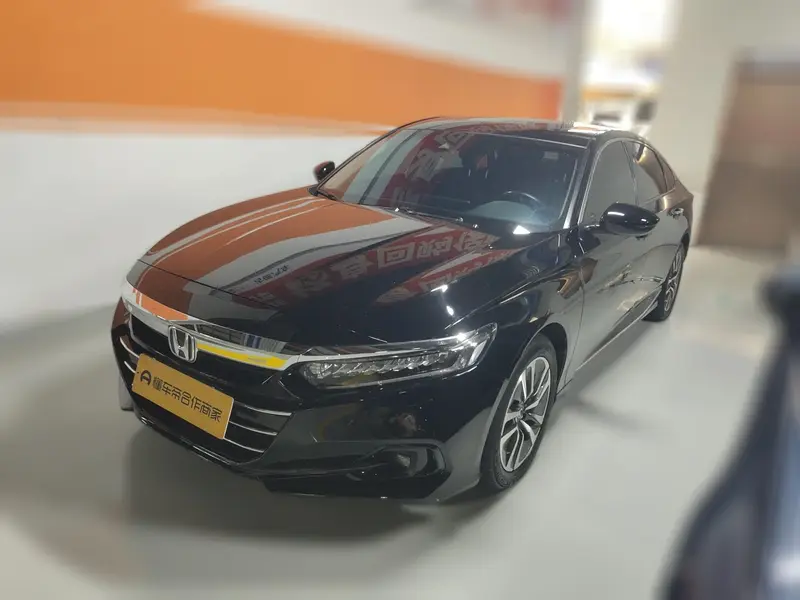 Honda Accord · 2.0 L