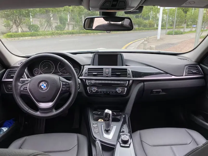 BMW 3 Series — фото 10