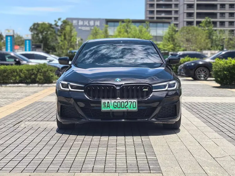 BMW 5 Series рестайлинг 535Le M спортпакет — фото 2