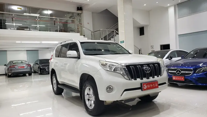 Toyota Prado — фото 3