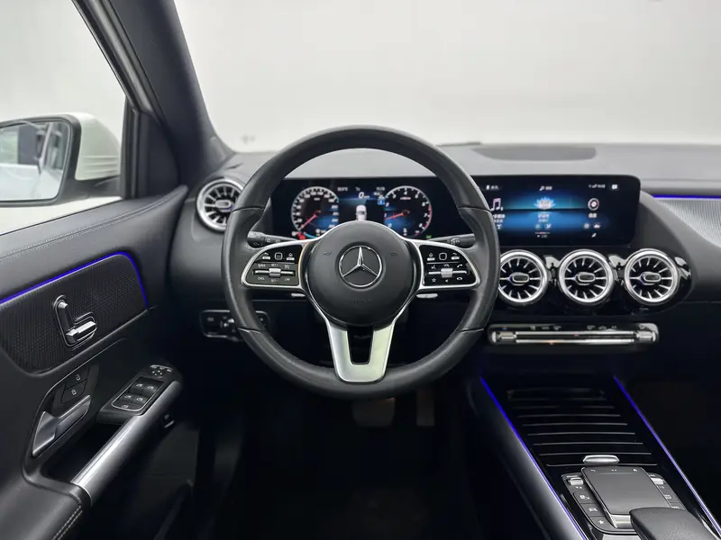 Mercedes-Benz GLA — фото 10