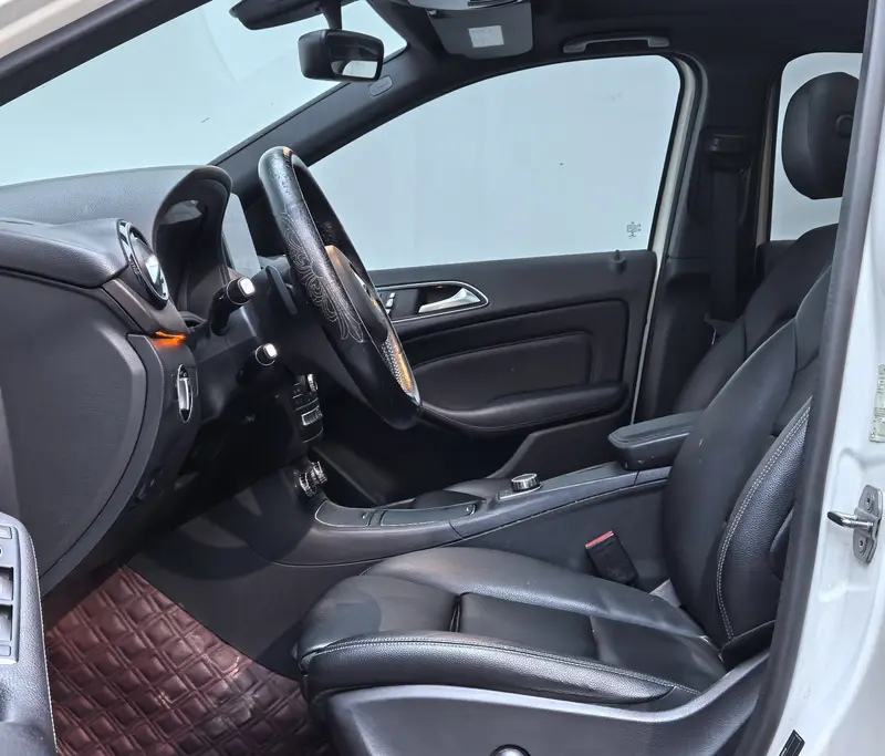 Mercedes-Benz B-Class — фото 11