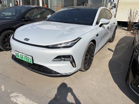 Geely Galaxy Starshine 8 PHEV