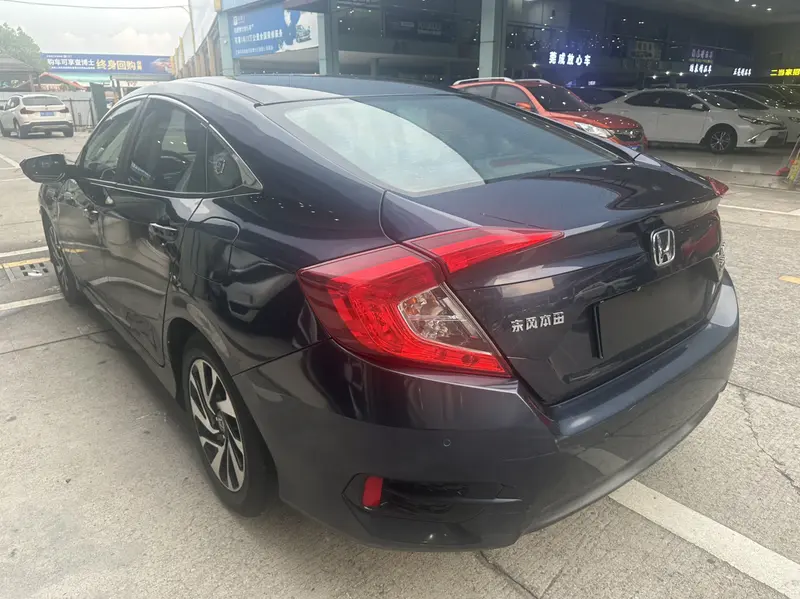 Honda Civic — фото 4
