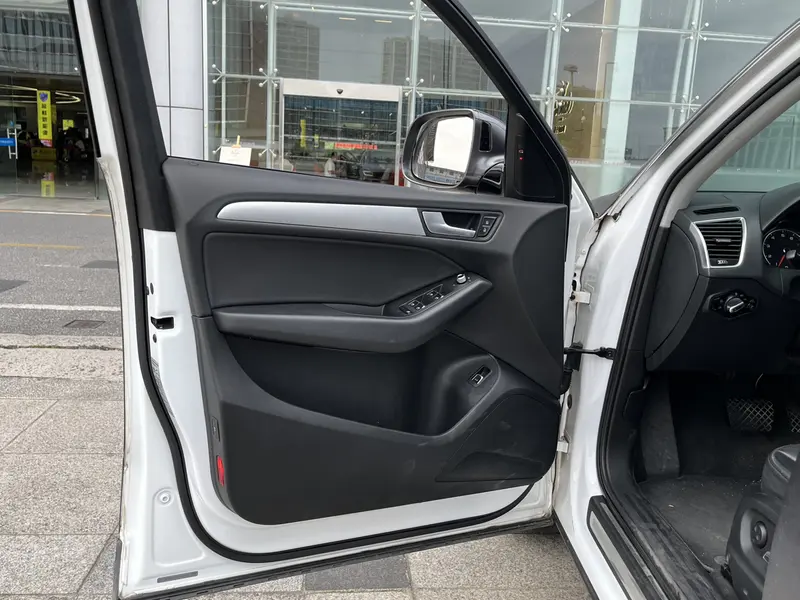 Audi Q5 — фото 13