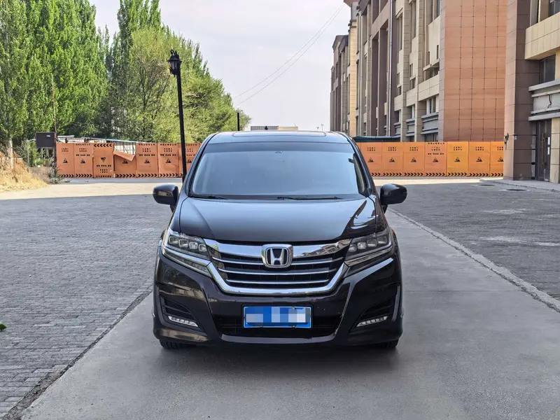 Honda Elysion 2.4L люкс — фото 2