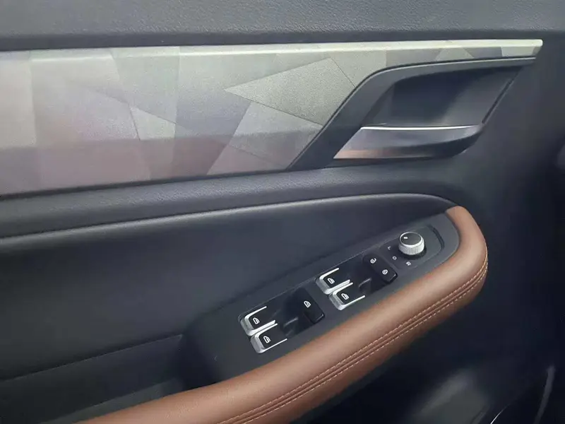 Geely Vision X6 — фото 13