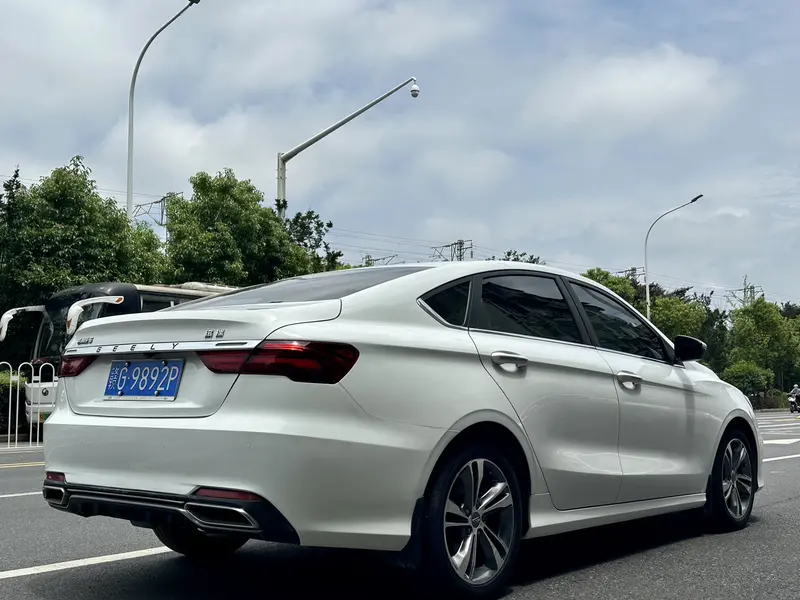 Geely Binrui — фото 6
