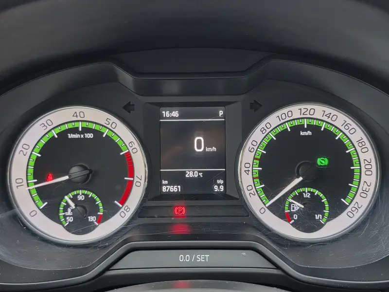 Skoda Octavia — фото 12