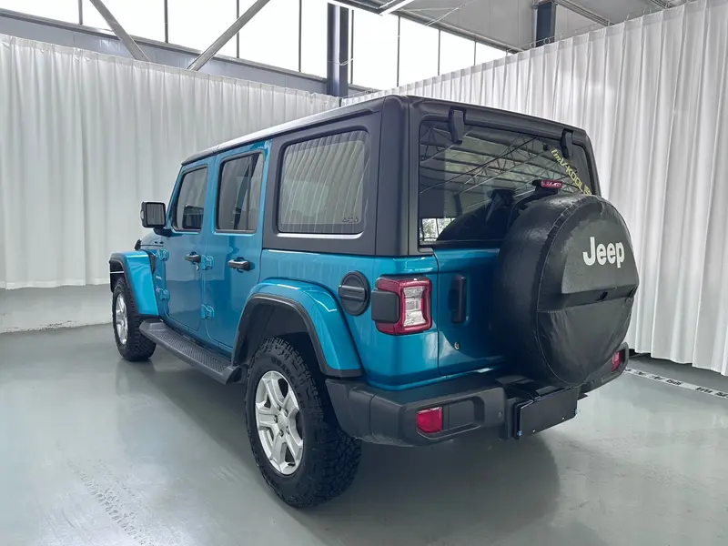 Jeep Wrangler — фото 4