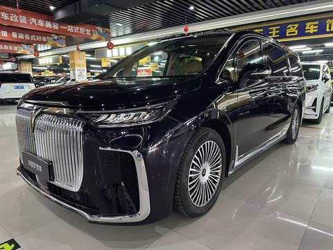 VOYAH Dreamer PHEV