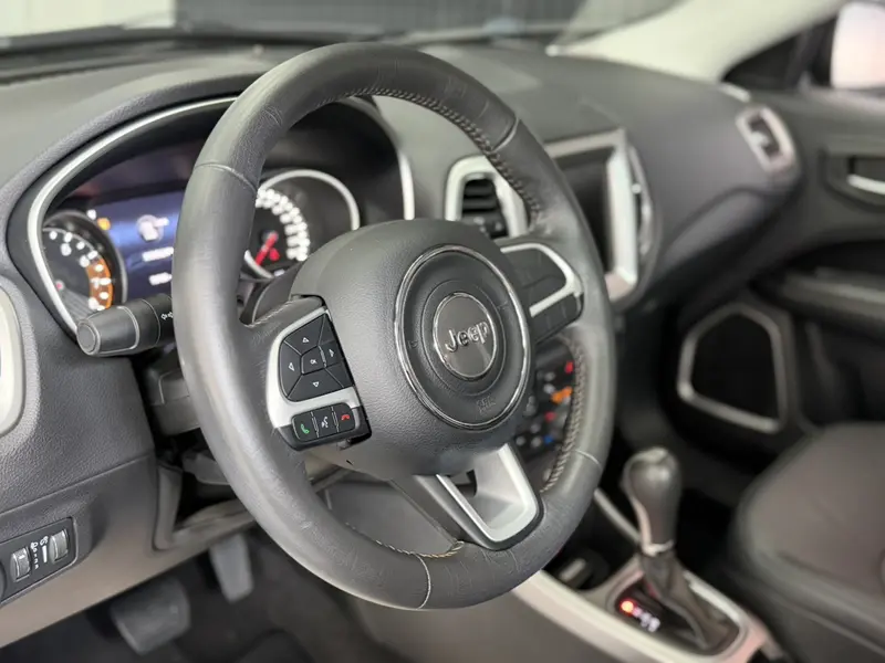 Jeep Compass 200 T AT — фото 7