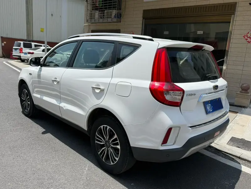 Geely Vision X6 1.3T CVT флагман — фото 4