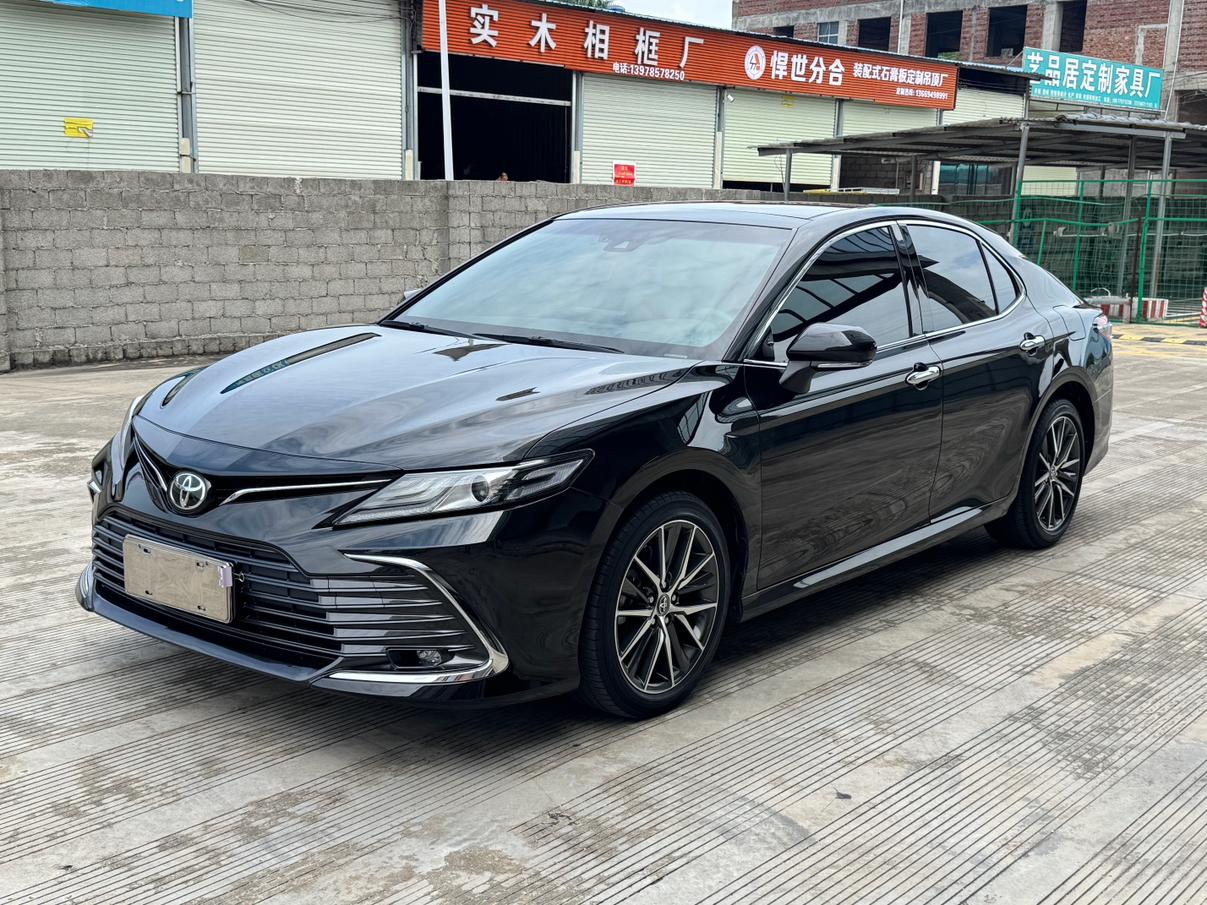 Toyota Camry 2021 1