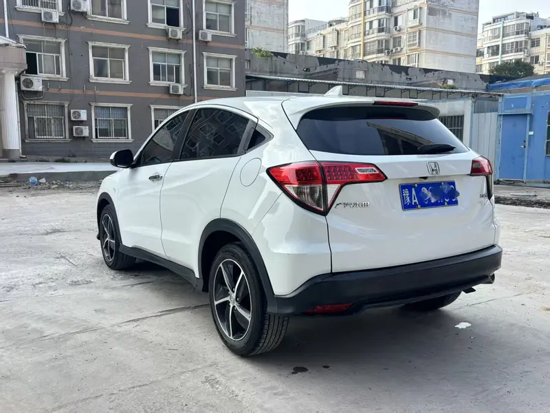 Honda Vezel — фото 4