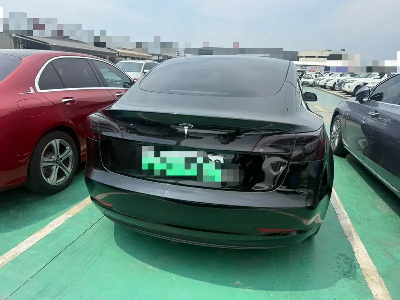 Tesla Model 3 — фото 5
