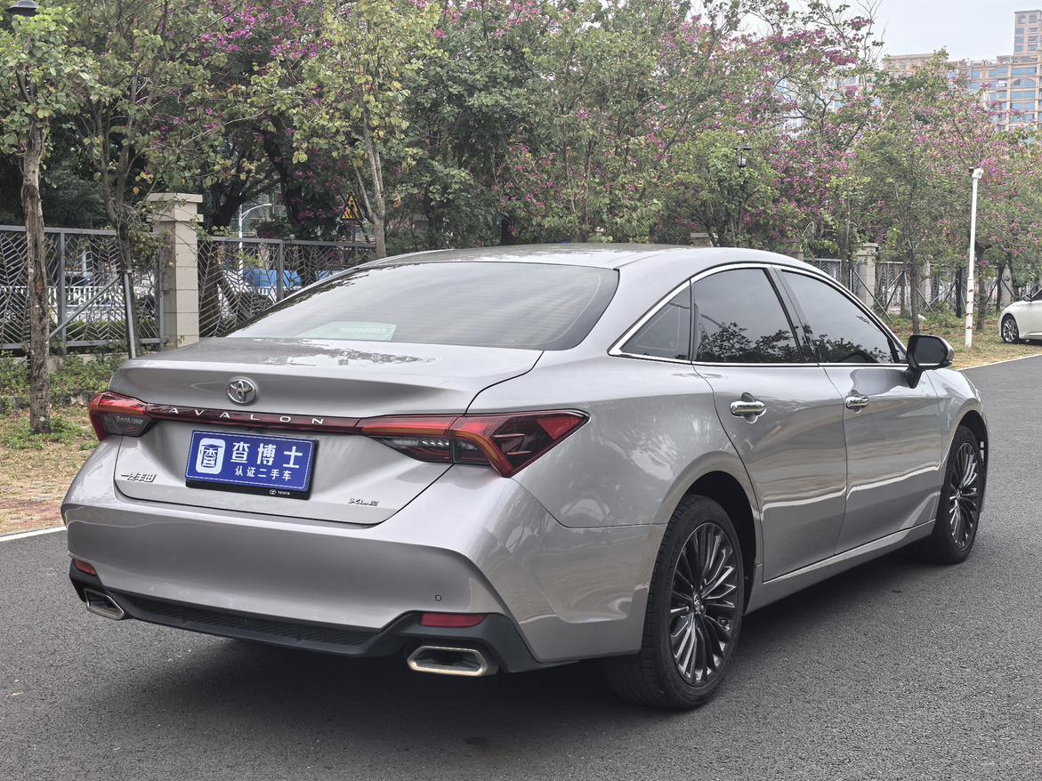 Toyota Avalon 2022 2.0L XLE Premium