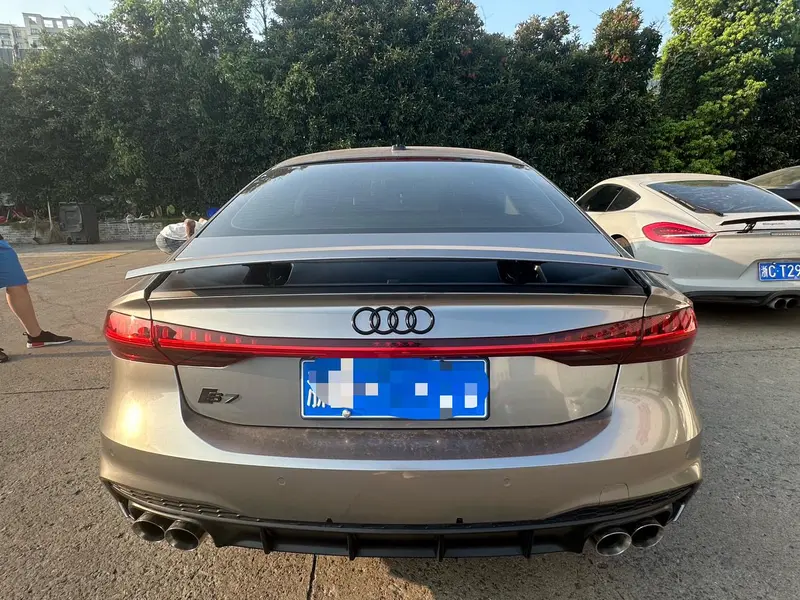 Audi A7 — фото 5