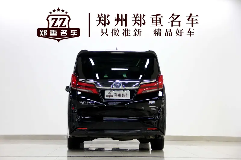Toyota Alphard — фото 5
