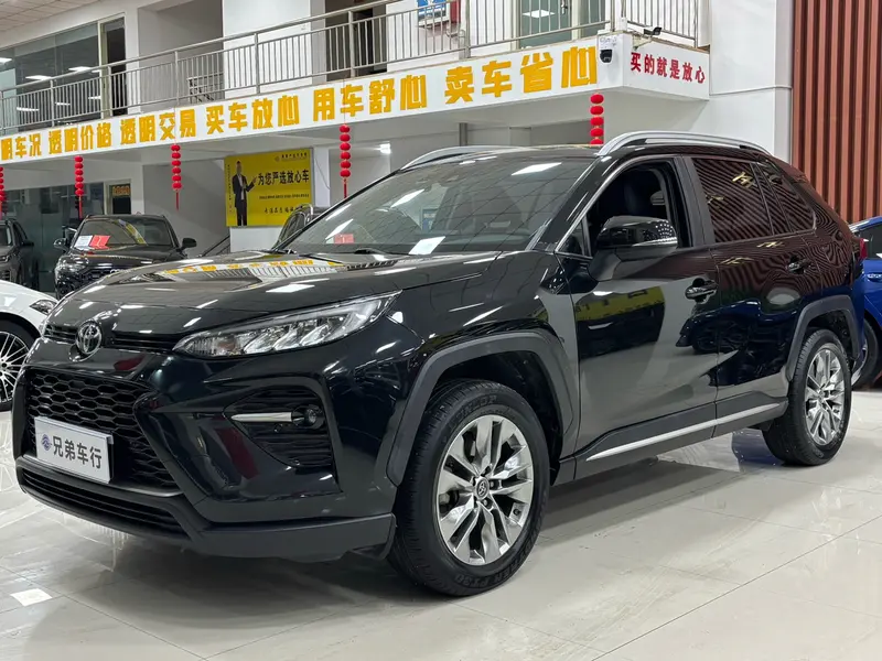 Toyota Wildlander 2.0 L 2 WD Luxury