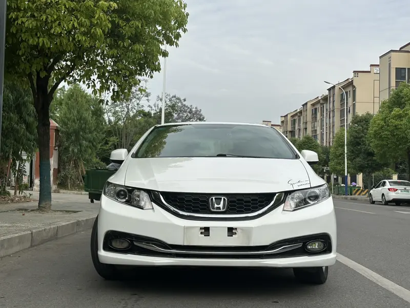 Honda Civic — фото 2