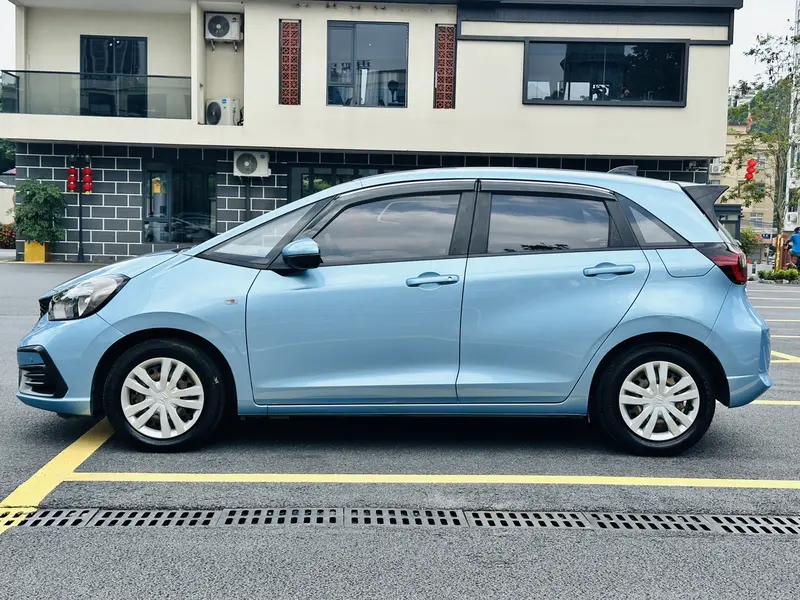 Honda Fit — фото 4
