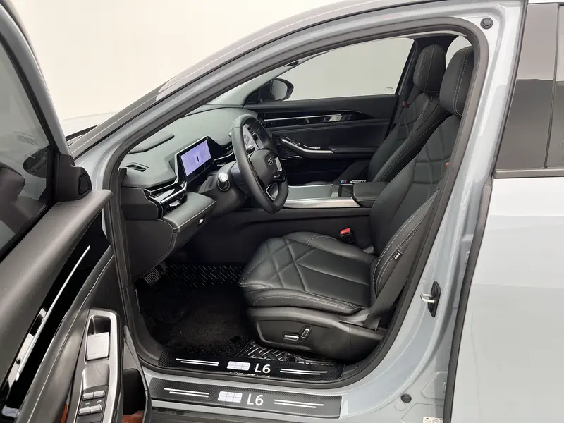 Geely Galaxy L6 — фото 13