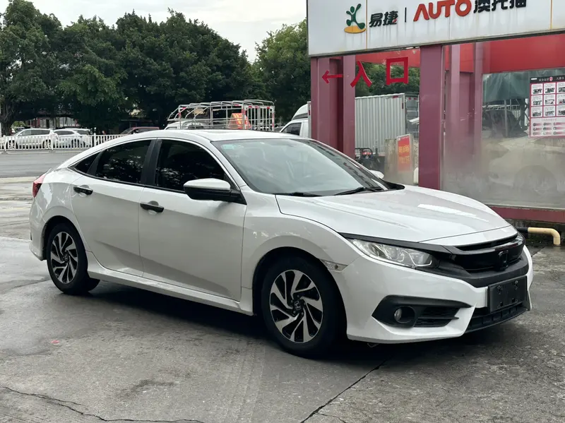 Honda Civic 220TURBO CVT люкс — фото 3