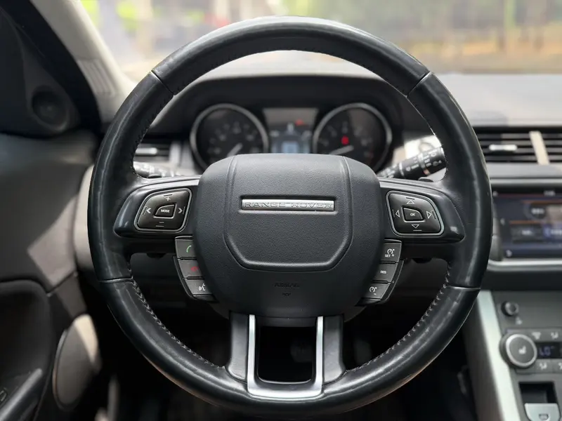 Land Rover Range Rover Evoque — фото 8