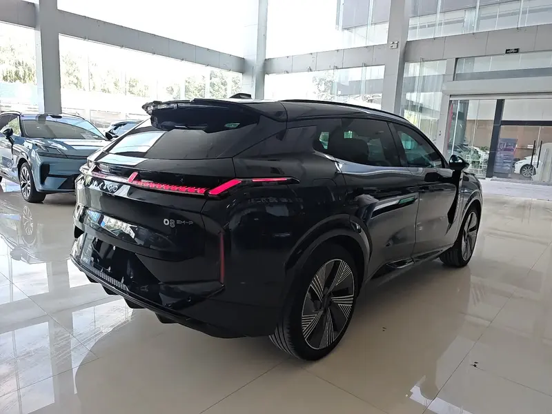 Lynk&Co Lynk & Co 08 EM-P 120 Halo — фото 6