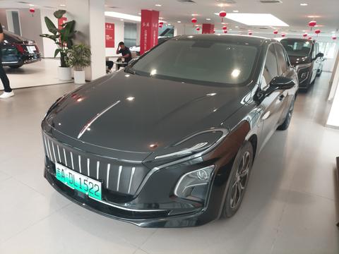 Hongqi E-QM5