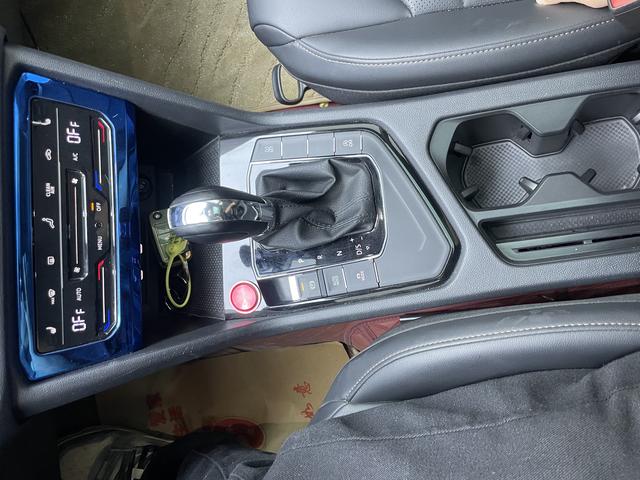 Volkswagen Tuyue id 4387370 из Китая 14