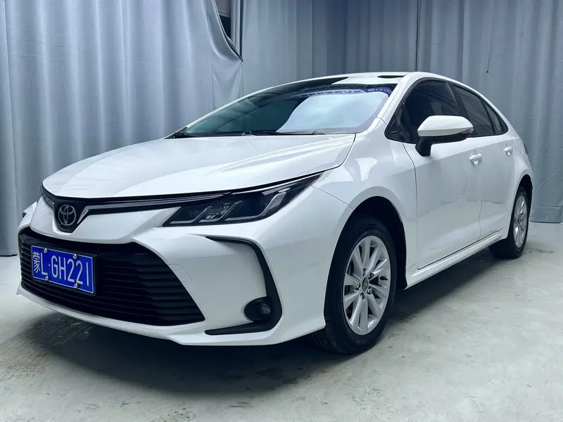 Toyota Corolla — фото 1