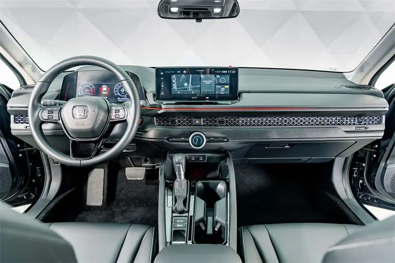 Honda Accord — фото 8