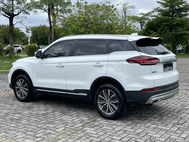 Geely Atlas (Boyue) — фото 5