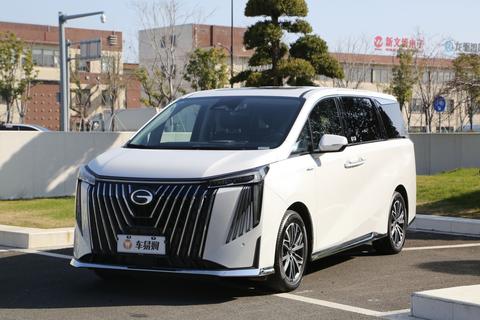GAC Trumpchi M8