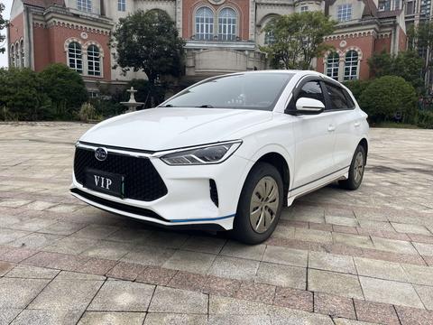 BYD e2