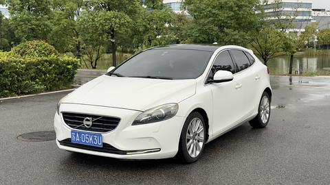 Volvo V40 2014 2.0T