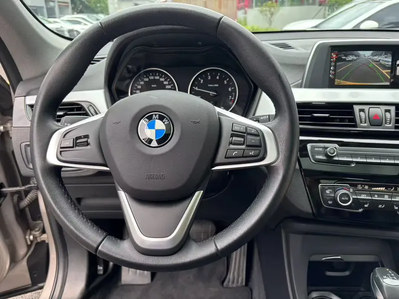BMW X1 sDrive18Li премиум — фото 13